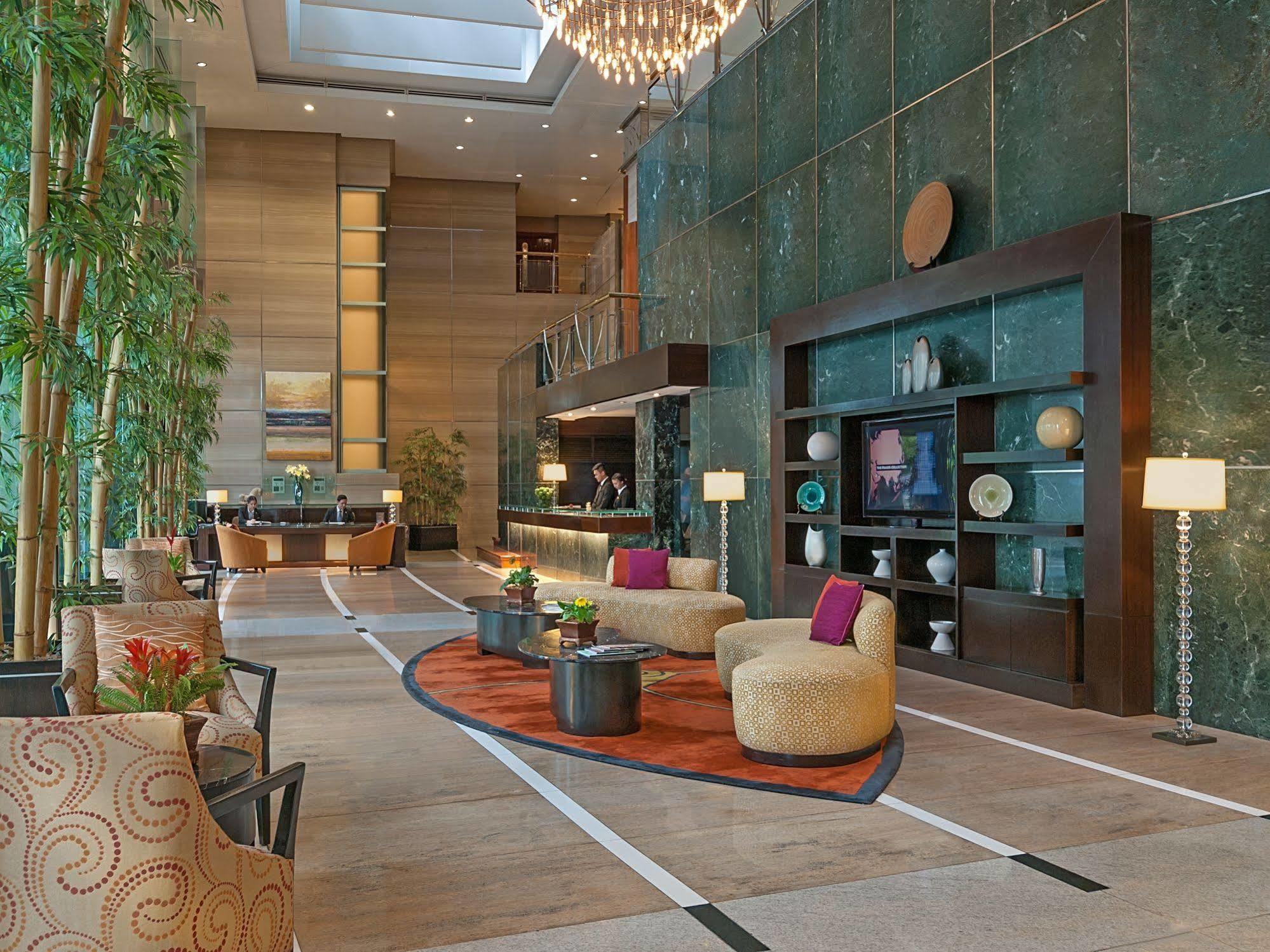 Fraser Place Manila Makati City Buitenkant foto