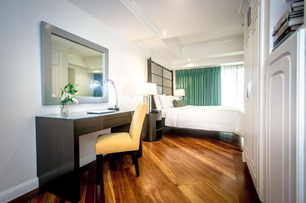 Fraser Place Manila Makati City Buitenkant foto